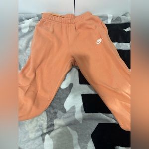 Nike Club Joggers